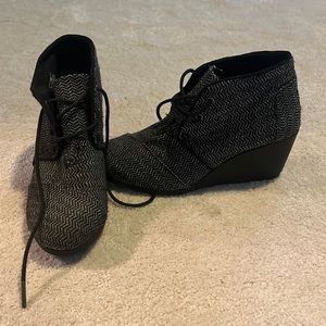 Size 7 Tom booties